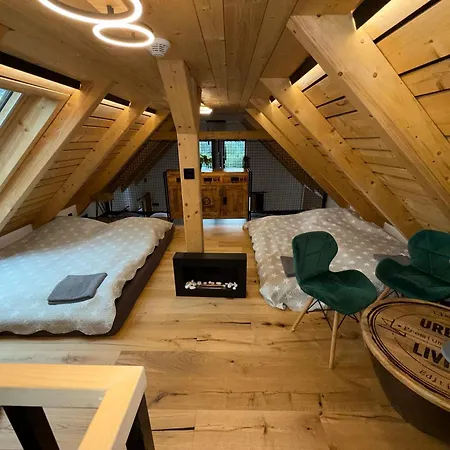 Domek alpejski U Jelenu Jiretin pod Bukovou